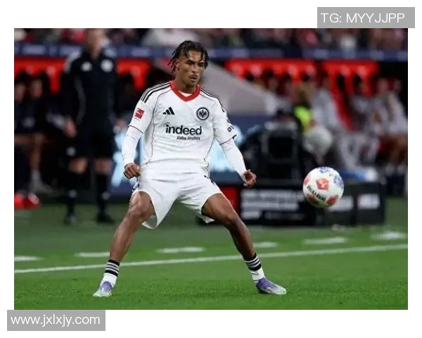 阿森纳锁定7000万欧元德甲新星巴霍亚能否填补左路空缺